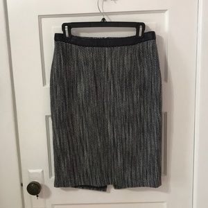 Limited wool blend pencil skirt